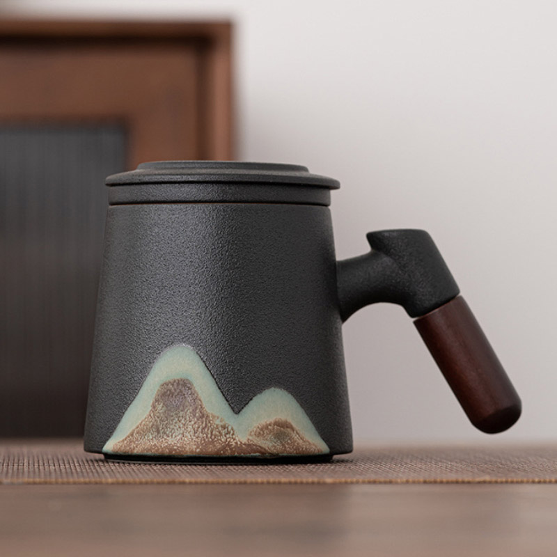 The “Distant Mountains” Gift Mug Set photo